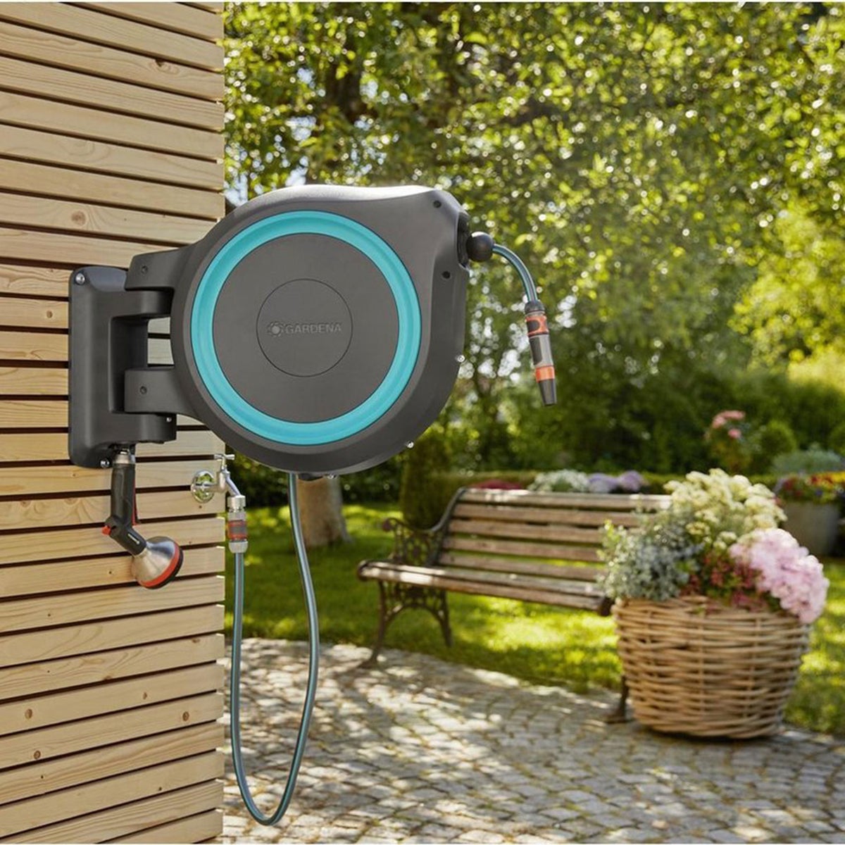 Wand Slangenbox 25m Rollup M/L Gardena Wand Slangenbox 25m Rollup M/L Gardena